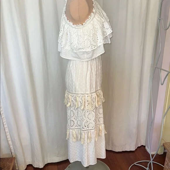 Misa Los Angeles White Ruffled One-Shoulder eyelet Clea tiered midi Sundress - Picture 5 of 6